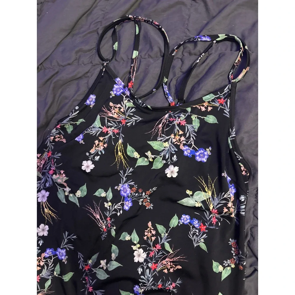 Athleta Women's Black Floral Underwire Built-In Bra Athletic Tank Top 36 B/C